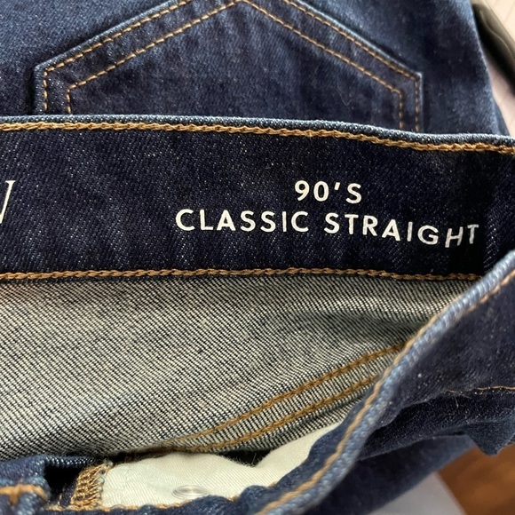 J. Crew 90’s High Rise Classic Straight Fit Jean in Rinse Wash - Picture 10 of 12